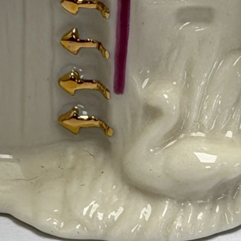 Vintage 2003 Lenox Irish Blessing Cottage Salt & Pepper Shakers Fine China‎